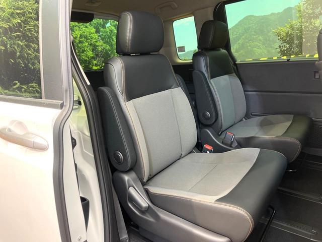 フリード e:HEVクロスター 登録済未使用車 両側電動ドア 衝突被害軽減システム レーダークルーズ ハーフレザーシート コーナーセンサー スマートキー LEDヘッド 純正15インチアルミ 車線逸脱警報 オートライト(9枚目)