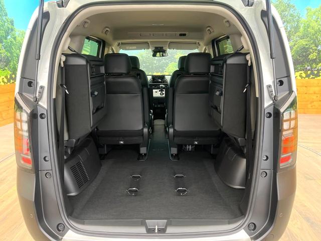 フリード e:HEVクロスター 登録済未使用車 両側電動ドア 衝突被害軽減システム レーダークルーズ ハーフレザーシート コーナーセンサー スマートキー LEDヘッド 純正15インチアルミ 車線逸脱警報 オートライト(11枚目)