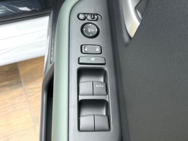 フリード e:HEVクロスター 登録済未使用車 両側電動ドア 衝突被害軽減システム レーダークルーズ ハーフレザーシート コーナーセンサー スマートキー LEDヘッド 純正15インチアルミ 車線逸脱警報 オートライト(40枚目)