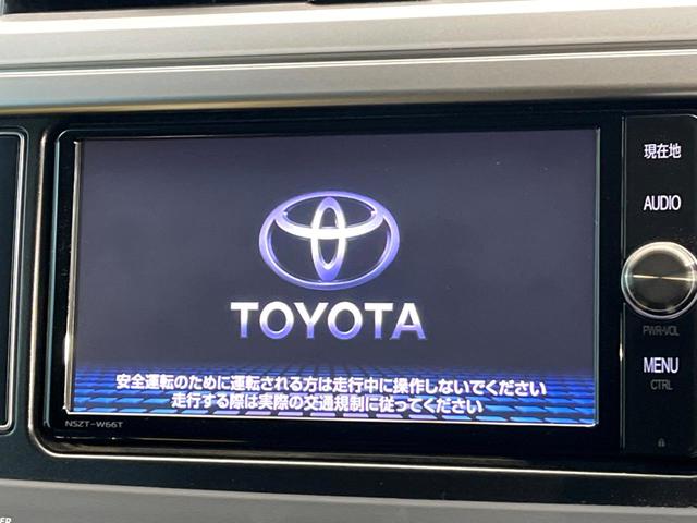 �y�����i�r�z�l�C�̏����i�r�𑕔����Ă���܂��B�i�r�̎g���₷���͂������A�I�[�f�B�I�@�\���[���I�L�����v�◷�s�͂������A�ʋ΂┃�����ȂǕ��i�̃h���C�u���y�����Ȃ�͂���