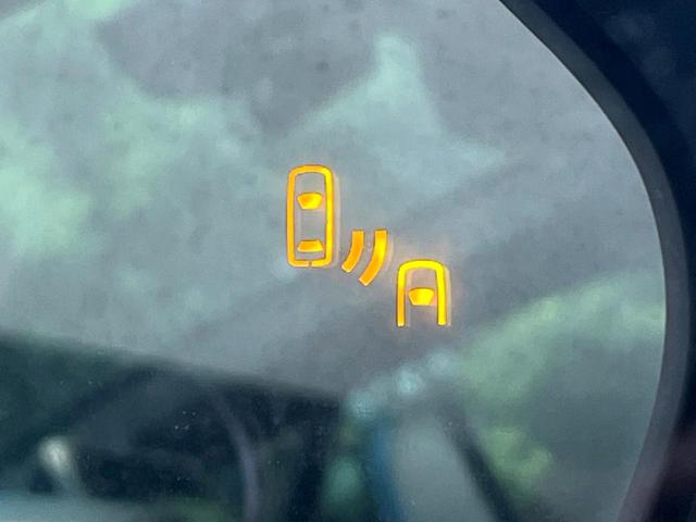 Ｃ－ＨＲ Ｇ　禁煙車　９インチ純正ＳＤナビ　バックカメラ　トヨタセーフティセンス　レーダークルーズ　ハーフレザーシート　ドラレコ　コーナーセンサー　スマートキー　ＬＥＤヘッド　ビルトインＥＴＣ　純正１８インチアルミ（7枚目）