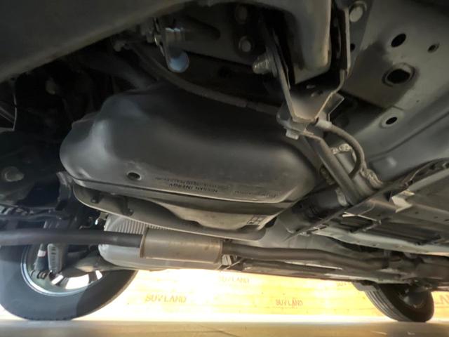 エクストレイル ２０Ｘ　全周囲カメラ　衝突被害軽減システム　電動リアゲート　ハーフレザーシート　ドラレコ　コーナーセンサー　スマートキー　ＬＥＤヘッド　ビルトインＥＴＣ　純正１８インチアルミ　車線逸脱警報　オートライト（22枚目）