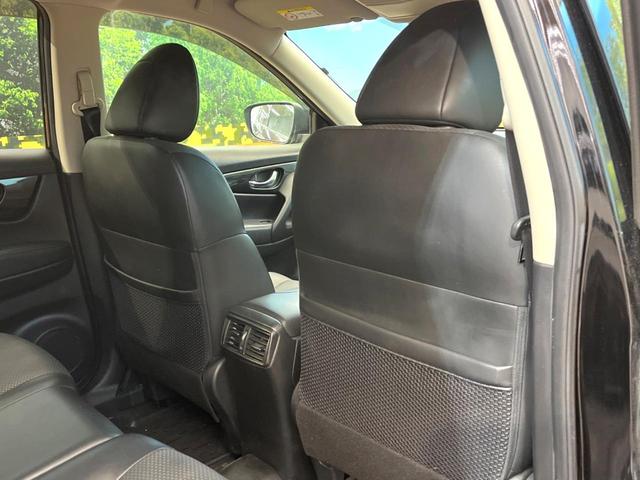 エクストレイル ２０Ｘ　全周囲カメラ　衝突被害軽減システム　電動リアゲート　ハーフレザーシート　ドラレコ　コーナーセンサー　スマートキー　ＬＥＤヘッド　ビルトインＥＴＣ　純正１８インチアルミ　車線逸脱警報　オートライト（34枚目）