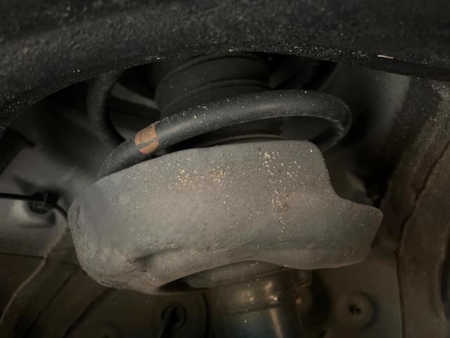 ヴォクシー ハイブリッドＳ－Ｚ　禁煙車　両側電動ドア　後席モニター　全周囲カメラ　衝突被害軽減システム　レーダークルーズ　電動リアゲート　ハーフレザーシート　ドラレコ　コーナーセンサー　スマートキー　ＬＥＤヘッド　ＥＴＣ２．０（20枚目）