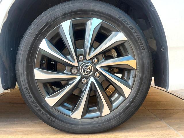 ヴォクシー ハイブリッドＳ－Ｚ　禁煙車　両側電動ドア　後席モニター　全周囲カメラ　衝突被害軽減システム　レーダークルーズ　電動リアゲート　ハーフレザーシート　ドラレコ　コーナーセンサー　スマートキー　ＬＥＤヘッド　ＥＴＣ２．０（24枚目）