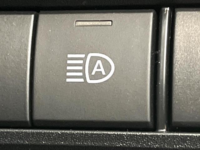 ヴォクシー ハイブリッドＳ－Ｚ　禁煙車　両側電動ドア　後席モニター　全周囲カメラ　衝突被害軽減システム　レーダークルーズ　電動リアゲート　ハーフレザーシート　ドラレコ　コーナーセンサー　スマートキー　ＬＥＤヘッド　ＥＴＣ２．０（47枚目）