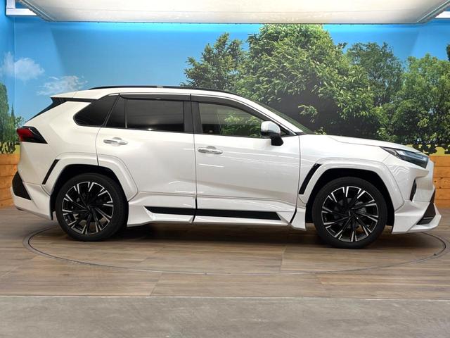 ＲＡＶ４ ハイブリッドＧ　禁煙車　フルエアロ　サンルーフ　４ＷＤ　１０．５インチディスプレイオーディオ　全周囲カメラ　トヨタセーフティ　レーダークルーズ　電動リアゲート　前席シートエアコン　ドラレコ　コーナーセンサー（26枚目）