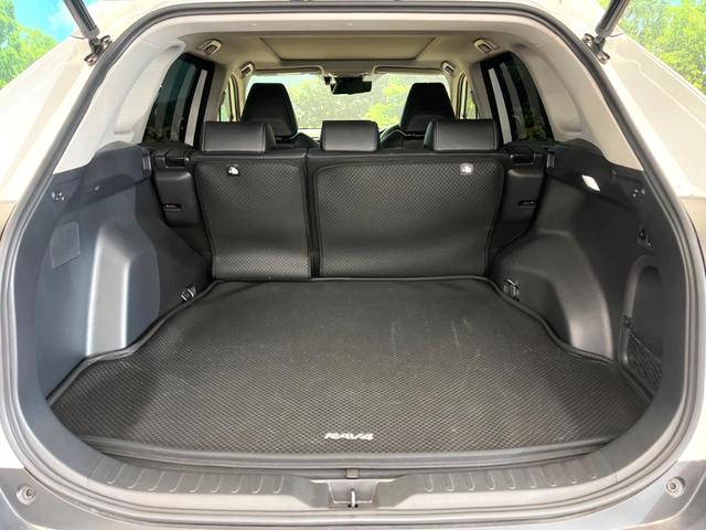 ＲＡＶ４ ハイブリッドＧ　禁煙車　フルエアロ　サンルーフ　４ＷＤ　１０．５インチディスプレイオーディオ　全周囲カメラ　トヨタセーフティ　レーダークルーズ　電動リアゲート　前席シートエアコン　ドラレコ　コーナーセンサー（33枚目）