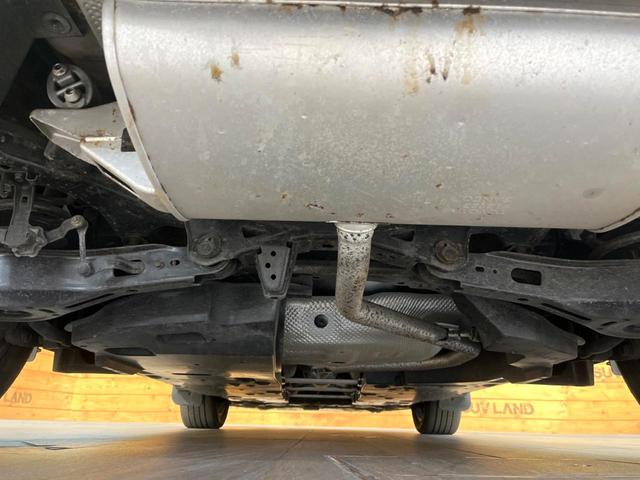 Ｃ－ＨＲ Ｇ　禁煙車　純正ＳＤナビ　バックカメラ　衝突被害軽減システム　レーダークルーズ　ハーフレザーシート　コーナーセンサー　スマートキー　ＬＥＤヘッド　ビルトインＥＴＣ　純正１８インチアルミ　オートハイビーム（19枚目）