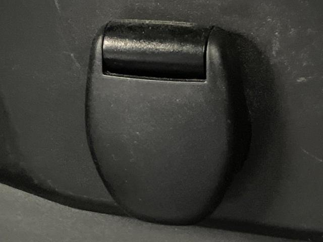 エクストレイル ２０Ｘ　純正ＳＤナビ　全周囲カメラ　衝突被害軽減システム　禁煙車　電動リアゲート　スマートキー　ＬＥＤヘッド　ビルトインＥＴＣ　純正１７インチアルミ　オートライト　デュアルエアコン　Ｂｌｕｅｔｏｏｔｈ　ＣＤ（51枚目）