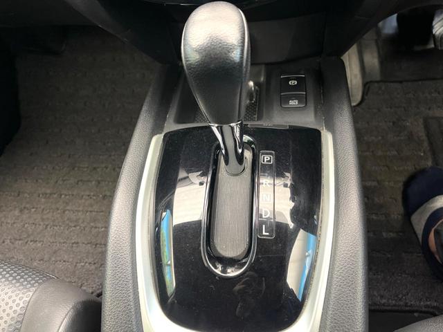 エクストレイル ２０Ｘ　純正ＳＤナビ　全周囲カメラ　衝突被害軽減システム　禁煙車　電動リアゲート　スマートキー　ＬＥＤヘッド　ビルトインＥＴＣ　純正１７インチアルミ　オートライト　デュアルエアコン　Ｂｌｕｅｔｏｏｔｈ　ＣＤ（63枚目）