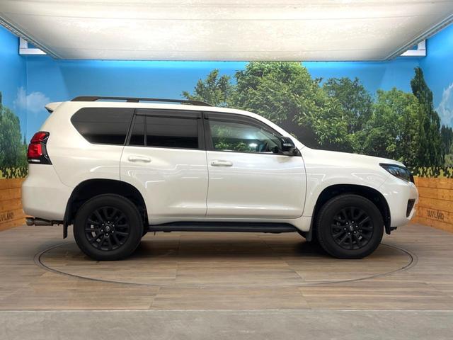 ランドクルーザープラド TX Lパッケージ マットブラックエディション 禁煙車 4WD ターボ サンルーフ 全周囲カメラ 衝突被害軽減システム レーダークルーズ レザーシート 前席シートエアコン ドラレコ コーナーセンサー スマートキー LEDヘッド ルーフレール(26枚目)