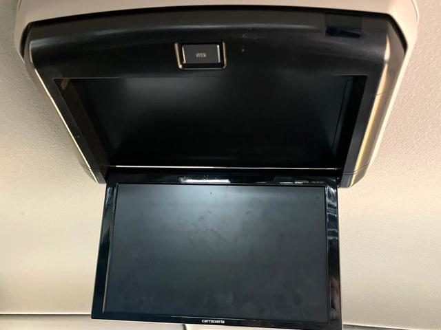 シエンタ Ｇ　セーフティーエディションＩＩ　禁煙車　両側電動スライドドア　１０インチＳＤナビ　後席モニター　バックカメラ　レザーシート　コーナーセンサー　スマートキー　ＬＥＤヘッド　ビルトインＥＴＣ　オートハイビーム　オートライト（5枚目）