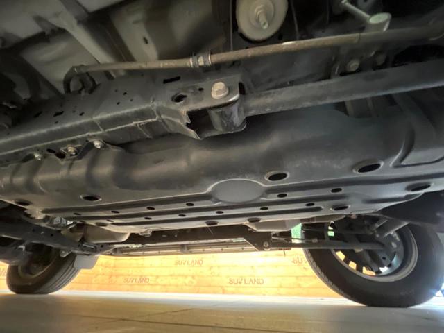 ランドクルーザープラド ＴＸ　Ｌパッケージ　マットブラックエディション　禁煙車　９インチメーカーナビ　４ＷＤ　ターボ　ディーゼル　サンルーフ　全周囲カメラ　衝突被害軽減システム　レーダークルーズ　レザーシート　前席シートエアコン　コーナーセンサー　ＬＥＤヘッド（23枚目）