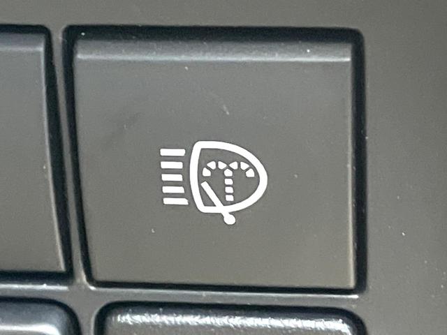 ランドクルーザープラド ＴＸ　Ｌパッケージ　マットブラックエディション　禁煙車　９インチメーカーナビ　４ＷＤ　ターボ　ディーゼル　サンルーフ　全周囲カメラ　衝突被害軽減システム　レーダークルーズ　レザーシート　前席シートエアコン　コーナーセンサー　ＬＥＤヘッド（40枚目）