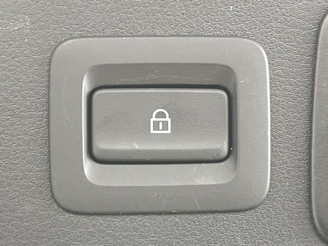 ＣＸ－６０ ２５Ｓ　Ｓパッケージ　禁煙車　１２．３インチマツダコネクトナビ　全周囲カメラ　レーダークルーズ　コーナーセンサー　スマートキー　ＬＥＤヘッド　ビルトインＥＴＣ　オートハイビーム　車線逸脱警報　オートライト　デュアルエアコン（34枚目）