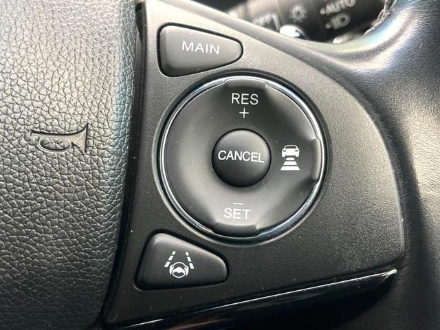 ヴェゼル ハイブリッドZ・ホンダセンシング 禁煙車 8インチ純正SDナビ バックカメラ ホンダセンシング ハーフレザーシート ドラレコ スマートキー LEDヘッド ルーフレール ビルトインETC 純正17インチアルミ オートハイビーム(5枚目)