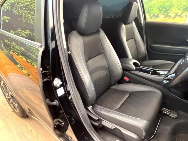 ヴェゼル ハイブリッドZ・ホンダセンシング 禁煙車 8インチ純正SDナビ バックカメラ ホンダセンシング ハーフレザーシート ドラレコ スマートキー LEDヘッド ルーフレール ビルトインETC 純正17インチアルミ オートハイビーム(8枚目)