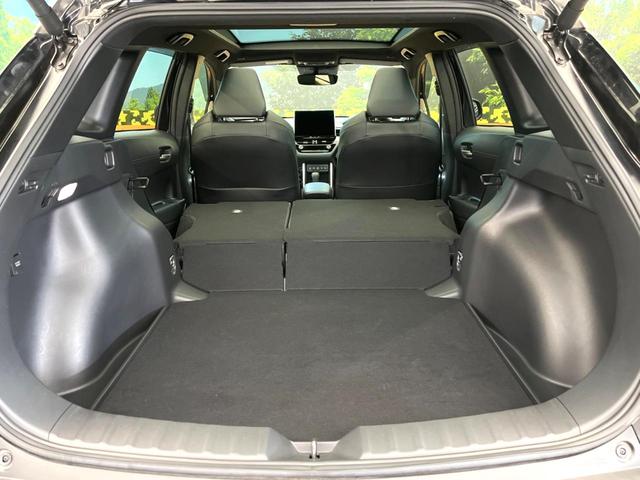 ���i�̂���������ʋ΁A���}���ɏ\���ȉ׎��X�y�[�X���m�ۂ��Ă���܂��B�Z�J���h�V�[�g��|���ƁA�傫�ȉו��̐ύڂ��\�ł���