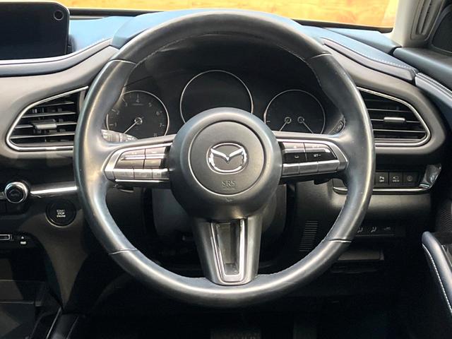 �y�����v�����X�e�A�����O�z�㎿�Ȋv���g�p���邱�ƂŁA��ɂ����������݂ƂĂ��^�]���₷���n���h���ł���