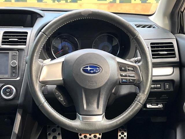 �y�����v�����X�e�A�����O�z�㎿�Ȋv���g�p���邱�ƂŁA��ɂ����������݂ƂĂ��^�]���₷���n���h���ł���