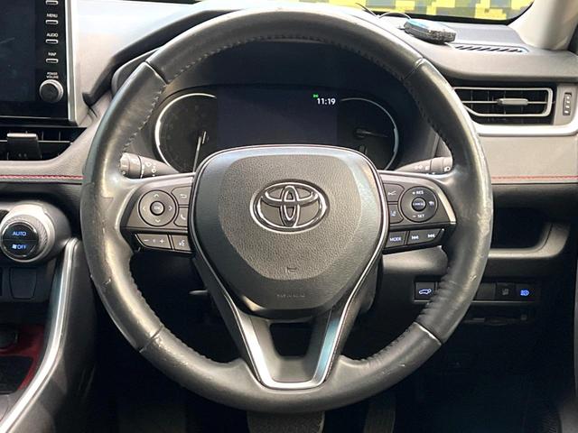 �y�����v�����X�e�A�����O�z�㎿�Ȋv���g�p���邱�ƂŁA��ɂ����������݂ƂĂ��^�]���₷���n���h���ł���