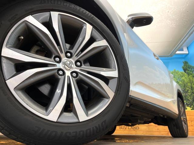 �y�����Q�O�C���`�A���~�z�C�[���z�O�ςɃ}�b�`���������A���~�z�C�[���𑕒����Ă���܂��B�e��ЊO�A���~�z�C�[����A�X�^�b�h���X�^�C�����戵�����Ă���܂��B���񂲑��k����������