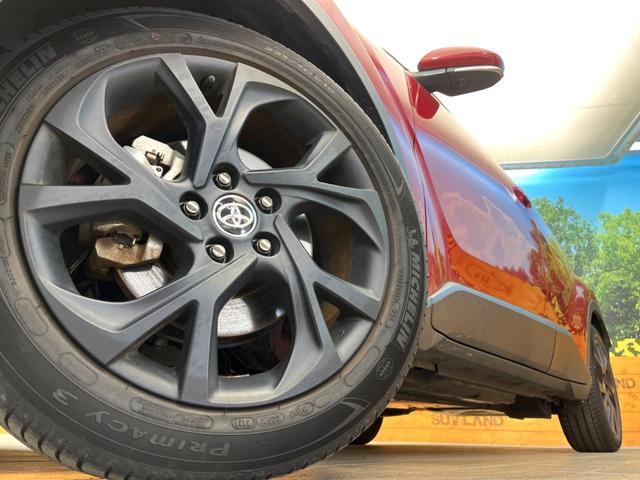 �y�����P�W�C���`�A���~�z�C�[���z�O�ςɃ}�b�`���������A���~�z�C�[���𑕒����Ă���܂��B�e��ЊO�A���~�z�C�[����A�X�^�b�h���X�^�C�����戵�����Ă���܂��B���񂲑��k����������