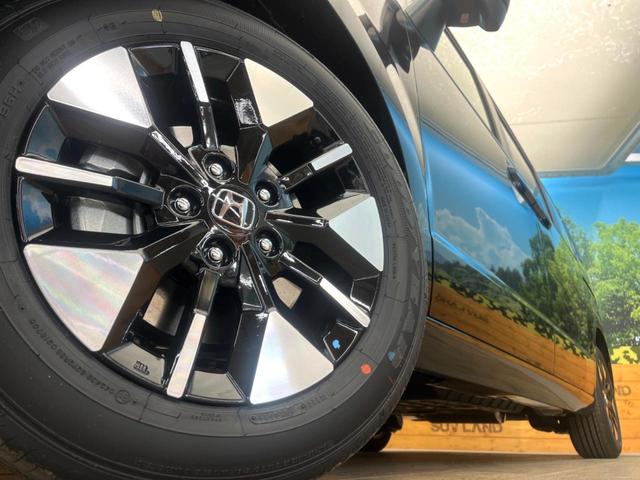 �y�����P�U�C���`�A���~�z�C�[���z�O�ςɃ}�b�`���������A���~�z�C�[���𑕒����Ă���܂��B�e��ЊO�A���~�z�C�[����A�X�^�b�h���X�^�C�����戵�����Ă���܂��B���񂲑��k����������