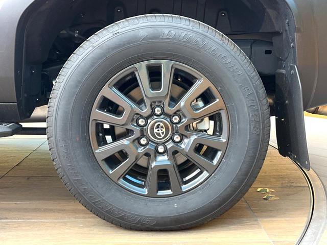 ＶＸ　禁煙車　４ＷＤ　ターボ　ディーゼル　７人乗り　サンルーフ　純正１２．３型ディスプレイ　全周囲カメラ　トヨタセーフティセンス　レーダークルーズ　電動リアゲート　レザーシート　シートエアコン　パワーシート（画像40）