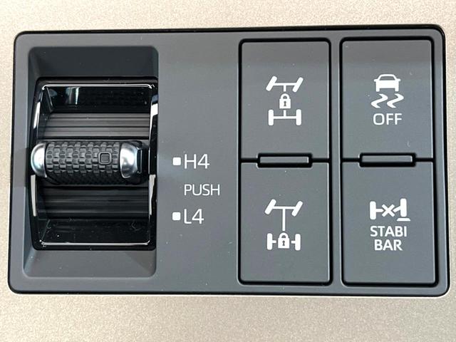 ＺＸ　禁煙車　４ＷＤ　ターボ　ディーゼル　サンルーフ　１２インチ純正ナビ　全周囲カメラ　ＪＢＬサウンド　レーダークルーズ　トヨタセーフティセンス　電動リアゲート　レザーシート　リアシートエアコン　ドラレコ（画像68）