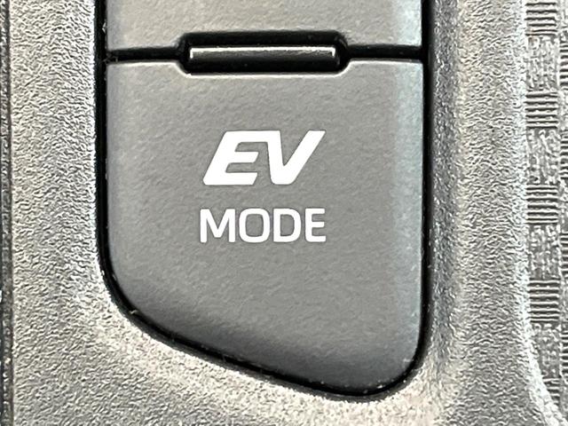 ハイブリッドＺ　禁煙車　フルエアロ　８インチ純正ナビ　全周囲カメラ　トヨタセーフティセンス　ハーフレザーシート　パワーシート　ドラレコ　コーナーセンサー　スマートキー　ＬＥＤヘッド　ＥＴＣ　純正１８インチアルミ（画像52）