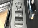 ｅ－パワー　ハイウェイスターＶ　９０周年記念車　両側電動ドア　全周囲カメラ　衝突被害軽減システム　ハーフレザーシート　コーナーセンサー　スマートキー　ＬＥＤヘッド　ＥＴＣ２．０　オートハイビーム　車線逸脱警報　オートライト　オートエアコン（49枚目）