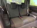 後部座席も気になるようなキズ・汚れやへたり等、大きなダメージはなく、良好な状態です。