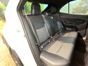 後部座席も気になるようなキズ・汚れやへたり等、大きなダメージはなく、良好な状態です。