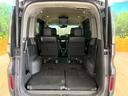 後席を格納すると、これだけの広さが!シーンに合わせたシートアレンジで、大きな荷物も積むことが出来ます♪