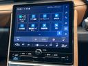 リラックス　禁煙車　純正９．８型ディスプレイ　全周囲カメラ　セーフティシステムプラス　レーダークルーズ　ヘッドアップディスプレイ　本革シート　パワーバックドア　ＬＥＤヘッド　純正１８インチアルミ（34枚目）