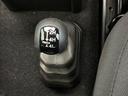ＦＣ　４ＷＤ　禁煙車　スズキセーフティサポート　レーダークルーズ　コーナーセンサー　スマートキー　ＬＥＤヘッド　純正１５インチアルミ　オートハイビーム　車線逸脱警報　オートライト　オートエアコン（50枚目）