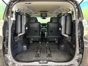 後席を格納すると、これだけの広さが！シーンに合わせたシートアレンジで、大きな荷物も積むことが出来ます♪