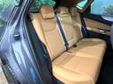 後部座席も気になるようなキズ・汚れやへたり等、大きなダメージはなく、良好な状態です。