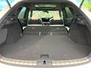 後席を格納すると、これだけの広さが！シーンに合わせたシートアレンジで、大きな荷物も積むことが出来ます♪