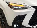【三眼LEDヘッドライト】スタイリッシュな見た目の三眼LEDヘッドライトを装備♪スタイルだけでなく、夜間の走行も視界良好で安心してお乗りいただけます。