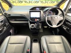 お車を安心してお乗りいただく為には、足回りの定期点検が欠かせません。サービスサポート（有償保証）では無料点検もご提供しており、安心のカーライフをお過ごしいただけるサポート体制が整っています。 2