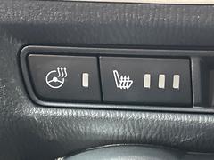 【シートヒーター】寒い日に重宝するシートヒーター！エアコンより早く温まってくれるので寒がりの人も安心ですね♪エアコンの温風は乾燥するから苦手、という方にもをおすすめです。 6