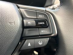 �ڥ����ץƥ��֥��롼������ȥ�����۹�®ƻϩ�Ǥ�Ĺ��Υ���Ԥ��ڤˡ�����ư��®�٤��ݤĥ��롼������ȥ����뤬�����ͷڸ������ƥ��Ϣ�Ȥ��������μ�ξ���Τ��Ƽִ֤��ݤĤ褦��®��Ĵ�ᤷ�Ƥ���ޤ����� 4