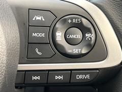 �ڥ����ץƥ��֥��롼������ȥ�����۹�®ƻϩ�Ǥ�Ĺ��Υ���Ԥ��ڤˡ�����ư��®�٤��ݤĥ��롼������ȥ����뤬�����ͷڸ������ƥ��Ϣ�Ȥ��������μ�ξ���Τ��Ƽִ֤��ݤĤ褦��®��Ĵ�ᤷ�Ƥ���ޤ����� 5