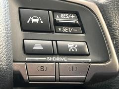 ������®�ɽ���ǽ�ե��롼������ȥ�����۹�®ƻϩ�Ǥ�Ĺ��Υ���Ԥ��ڤˡ�����ư��®�٤��ݤĥ��롼������ȥ����뤬�����ͷڸ������ƥ��Ϣ�Ȥ��������μ�ξ���Τ��Ƽִ֤��ݤĤ褦��®��Ĵ�ᤷ�Ƥ���ޤ����� 5