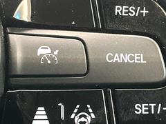 �ڥ����ץƥ��֥��롼������ȥ�����۹�®ƻϩ�Ǥ�Ĺ��Υ���Ԥ��ڤˡ�����ư��®�٤��ݤĥ��롼������ȥ����뤬�����ͷڸ������ƥ��Ϣ�Ȥ��������μ�ξ���Τ��Ƽִ֤��ݤĤ褦��®��Ĵ�ᤷ�Ƥ���ޤ����� 6