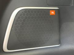 �ڣʣ£̥�����ɥ����ƥ�ۥ᡼�������ץ����ι��ʰ̥�����ɥ����ƥ����ܡ����ѤΥ��塼�˥󥰤��ܤ��줿�羮�͡��ʥ��ԡ����������ɼ��ʥ�����ɤ��դǤ�졢�׾촶���դ�벻�����֤��Ф��ޤ��� 3