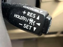 �ڥ졼�������롼������ȥ�����۹�®ƻϩ�Ǥ�Ĺ��Υ���Ԥ��ڤˡ�����ư��®�٤��ݤĥ��롼������ȥ����뤬�����ͷڸ������ƥ��Ϣ�Ȥ��������μ�ξ���Τ��Ƽִ֤��ݤĤ褦��®��Ĵ�ᤷ�Ƥ���ޤ����� 5